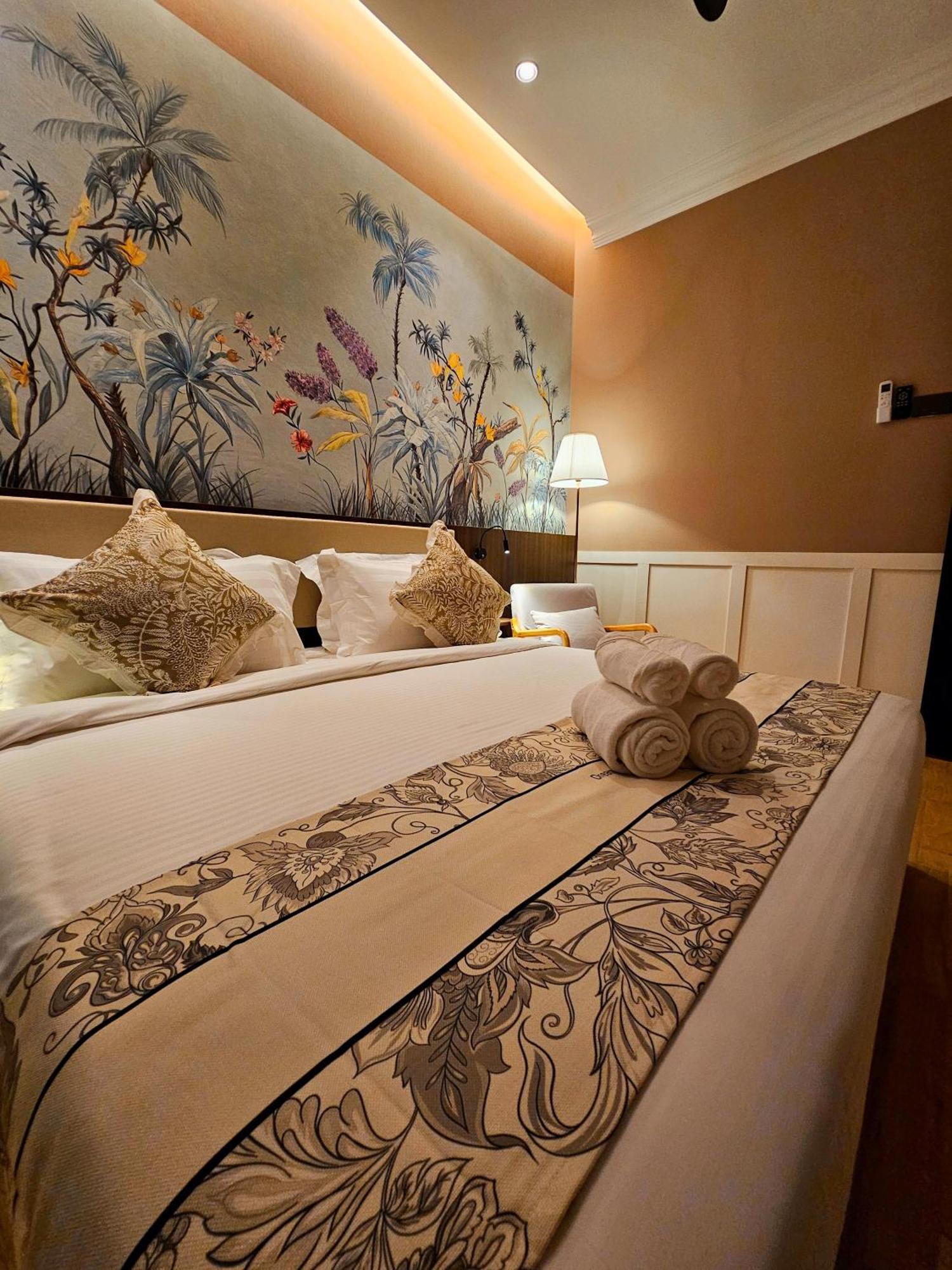 The Palm Suite At Lava Mansion George Town Exterior foto