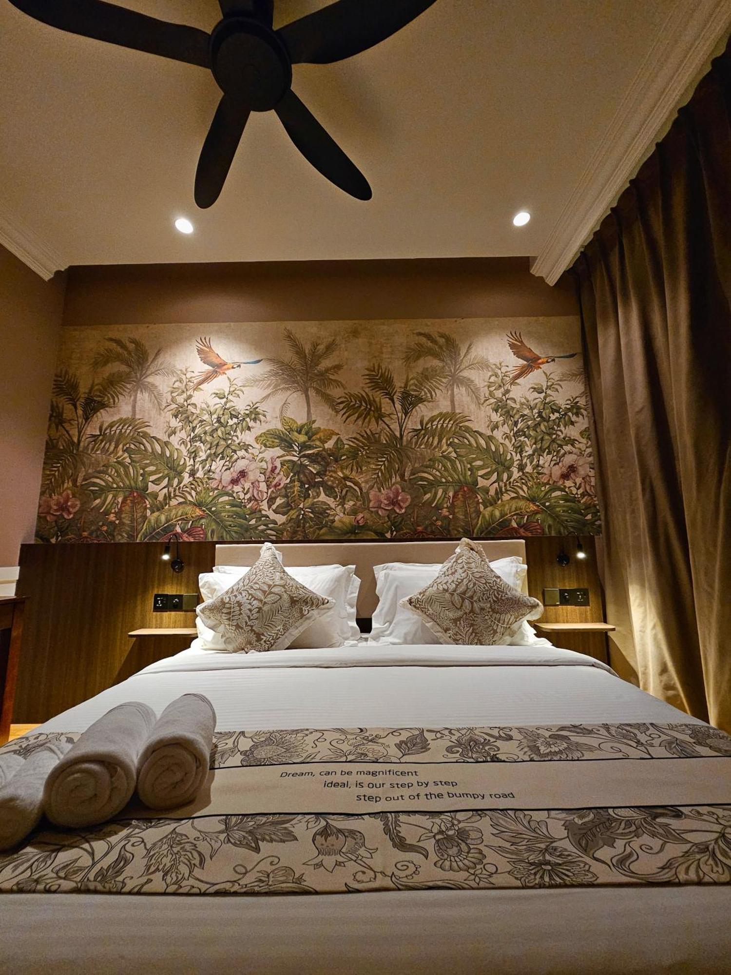 The Palm Suite At Lava Mansion George Town Exterior foto